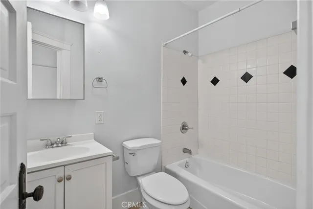 $775,000 | 521 Olive Avenue, Long Beach, CA 90802