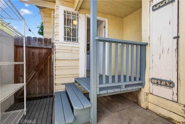 $775,000 | 521 Olive Avenue, Long Beach, CA 90802