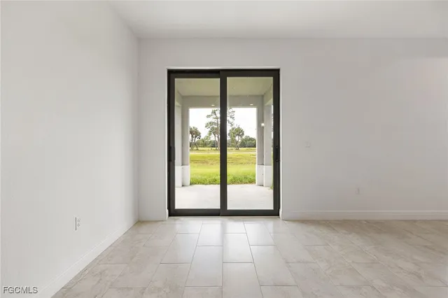 $319,900 | 5017 West Hummingbird Drive, LaBelle, FL 33935