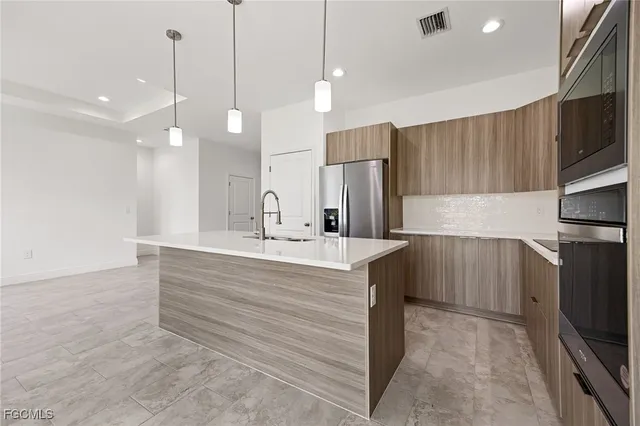 $319,900 | 5017 West Hummingbird Drive, LaBelle, FL 33935