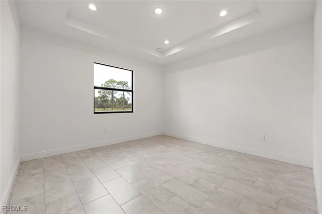 $319,900 | 5017 West Hummingbird Drive, LaBelle, FL 33935