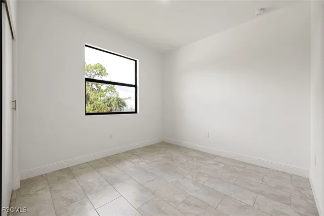 $319,900 | 5017 West Hummingbird Drive, LaBelle, FL 33935