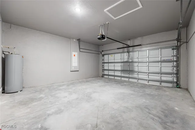 $319,900 | 5017 West Hummingbird Drive, LaBelle, FL 33935