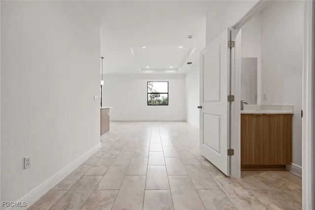 $319,900 | 5017 West Hummingbird Drive, LaBelle, FL 33935