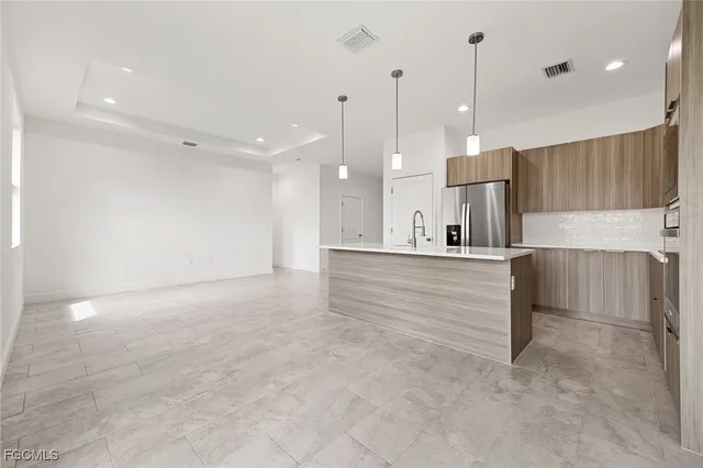 $319,900 | 5017 West Hummingbird Drive, LaBelle, FL 33935