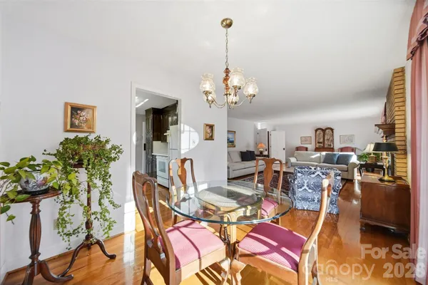$329,900 | 5523 Pine Lake Court, Hickory, NC 28601