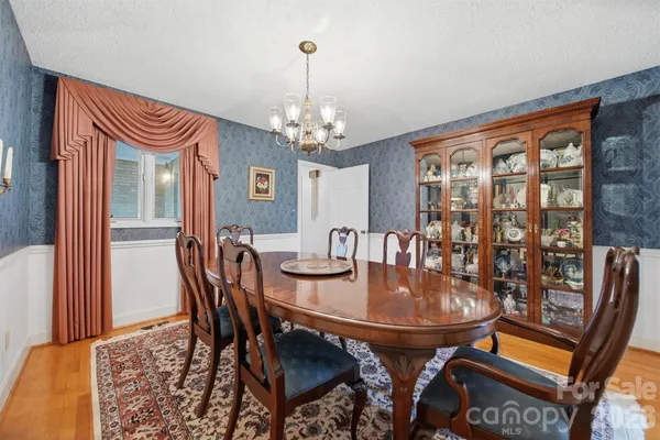 $329,900 | 5523 Pine Lake Court, Hickory, NC 28601