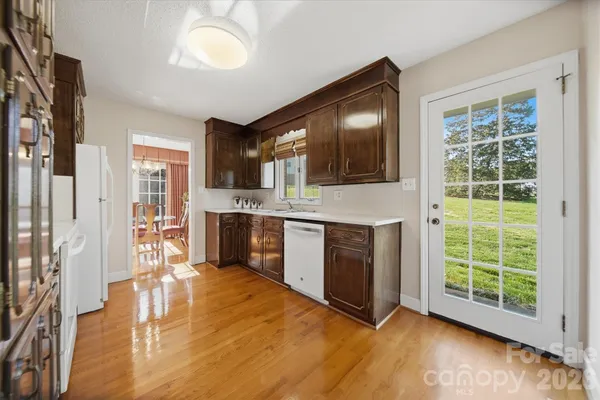 $329,900 | 5523 Pine Lake Court, Hickory, NC 28601