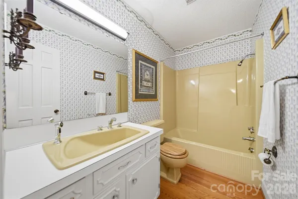 $329,900 | 5523 Pine Lake Court, Hickory, NC 28601