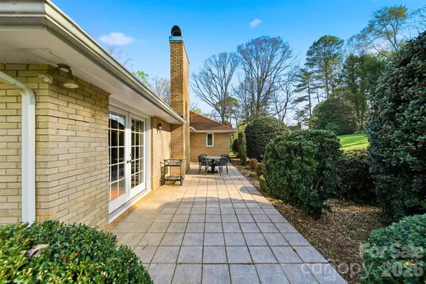 $329,900 | 5523 Pine Lake Court, Hickory, NC 28601