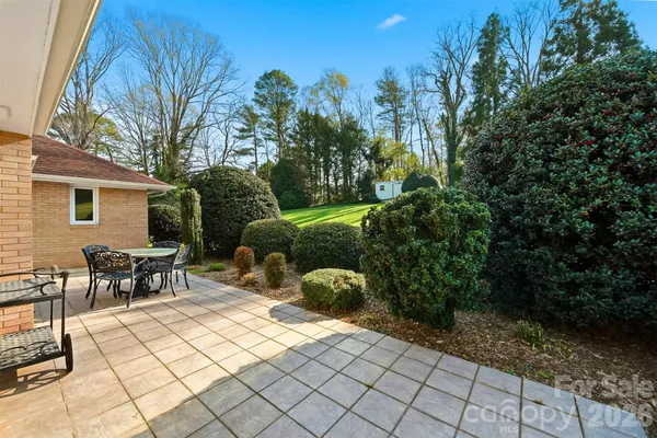 $329,900 | 5523 Pine Lake Court, Hickory, NC 28601