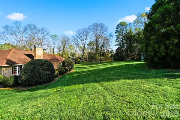 $329,900 | 5523 Pine Lake Court, Hickory, NC 28601