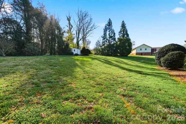 $329,900 | 5523 Pine Lake Court, Hickory, NC 28601