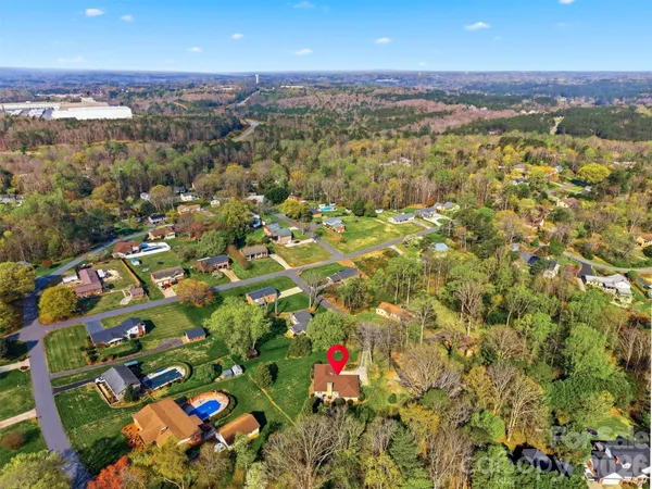 $329,900 | 5523 Pine Lake Court, Hickory, NC 28601
