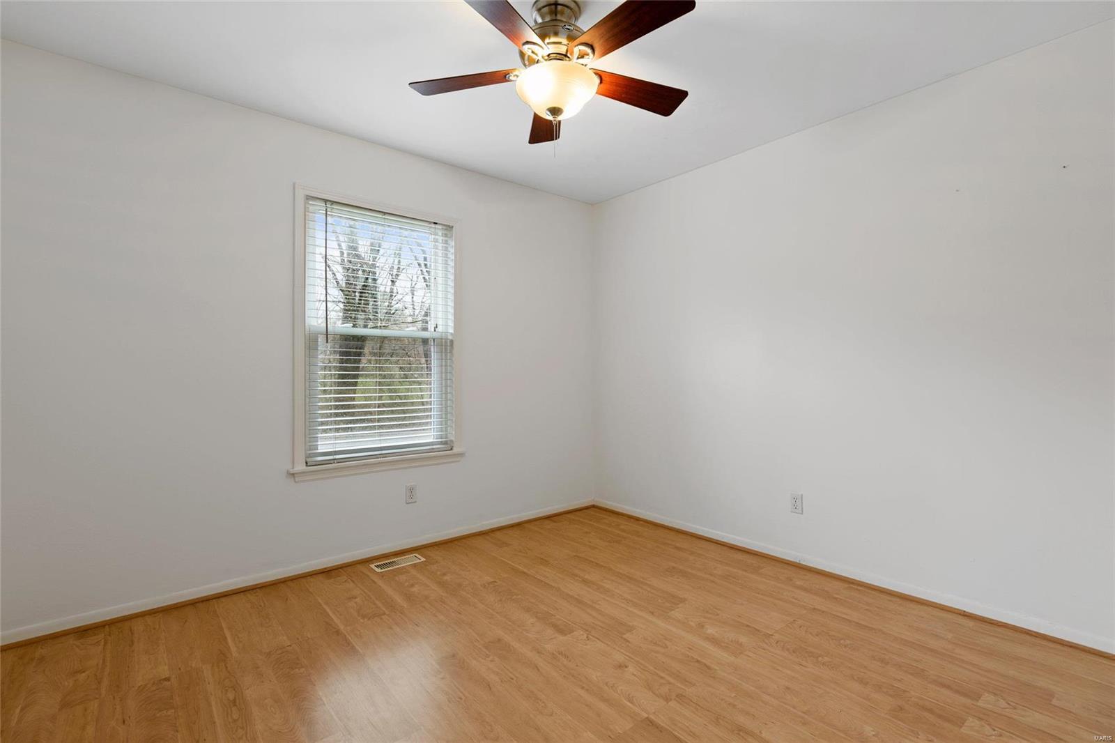 315 South Mosley Road St. Louis, MO 63141 - Photo 11 of 20 Gallery Image 11