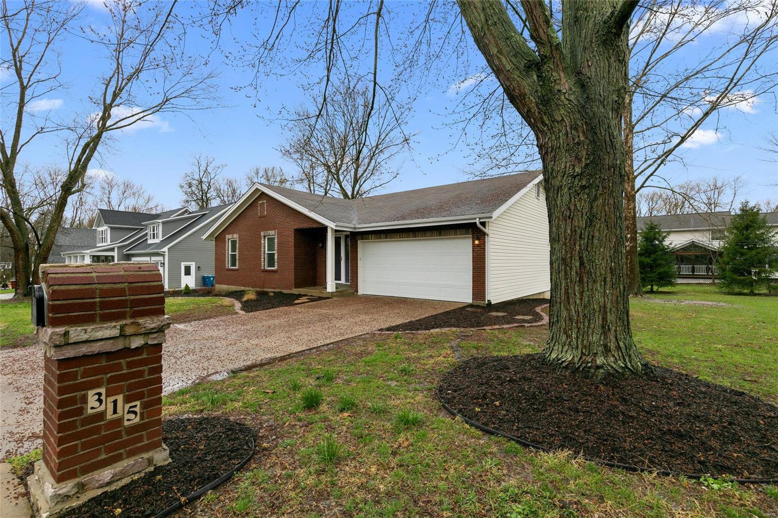 315 South Mosley Road St. Louis, MO 63141 - Photo 20 of 20 Gallery Image 20
