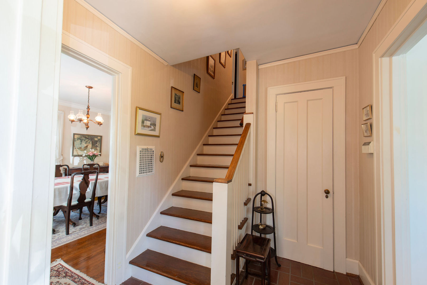 1064 Springfield Avenue Deerfield, IL 60015 - Photo 5 of 46