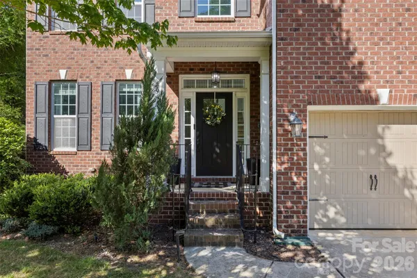 $599,000 | 949 Autumn Glen Court, Lake Wylie, SC 29710