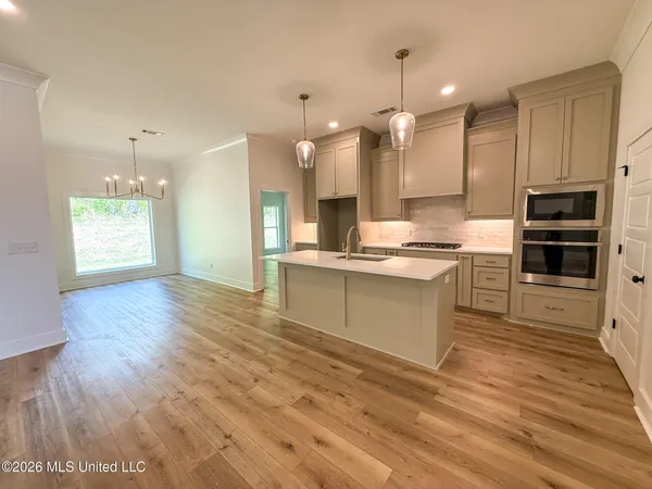 $449,900 | 350 Oakville Circle, Brandon, MS 39047