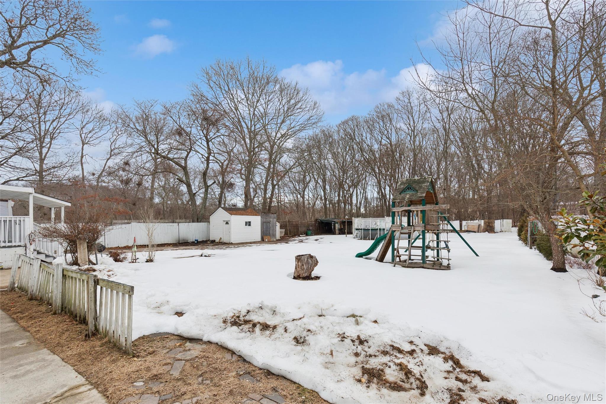 103 West Yaphank Road Coram, NY 11727 - Photo 22 of 31