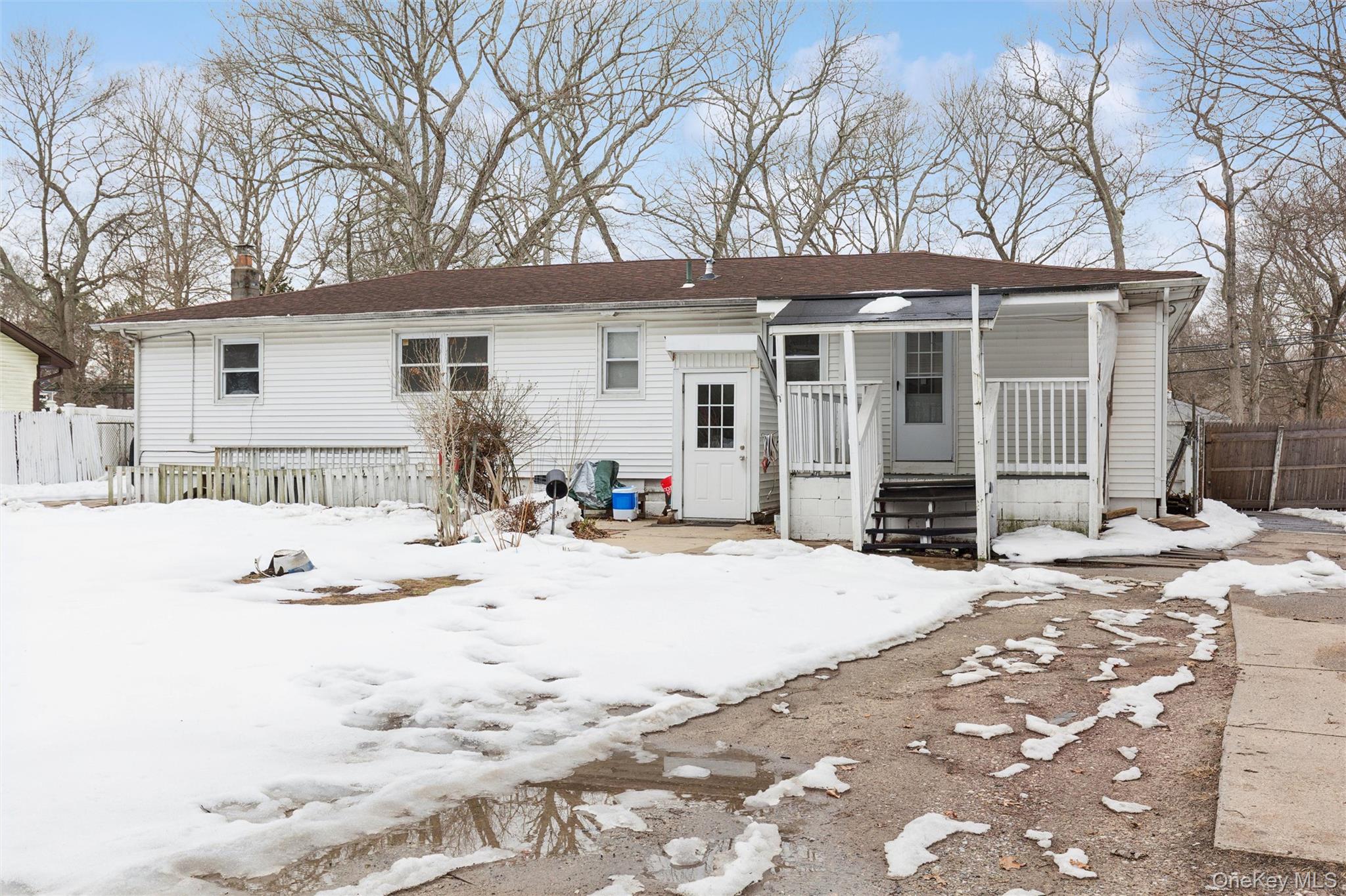 103 West Yaphank Road Coram, NY 11727 - Photo 28 of 31