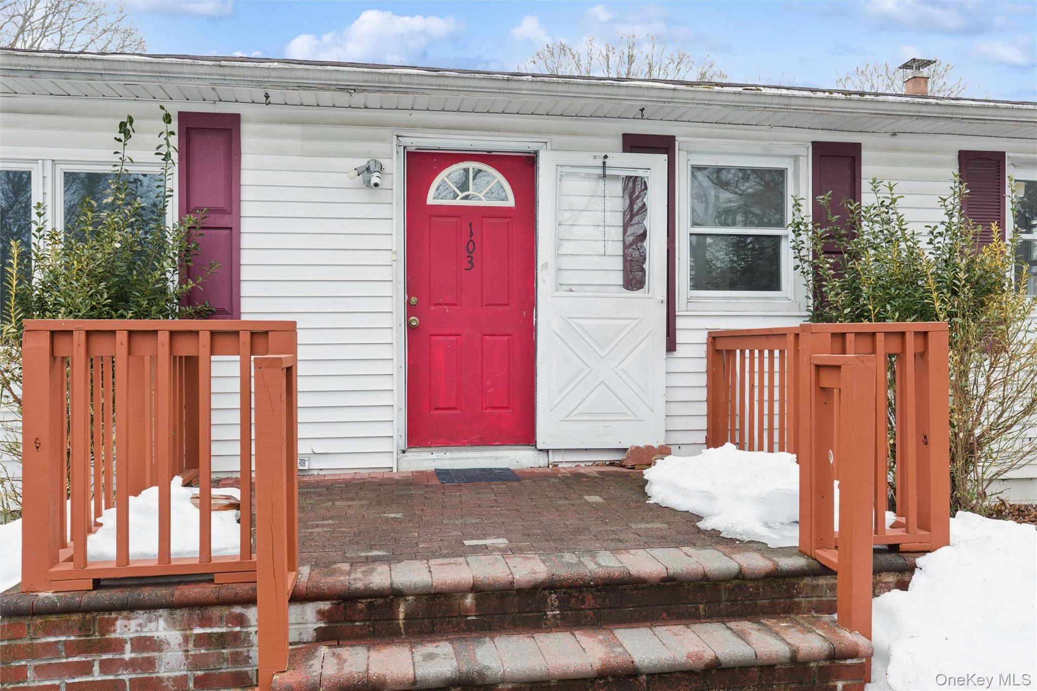 103 West Yaphank Road Coram, NY 11727 - Photo 29 of 31