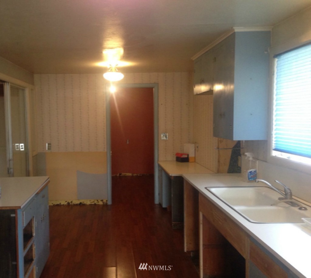 7546 Holmes Island Road Southeast Lacey, WA 98503 - Photo 3 of 9 Gallery Image 3