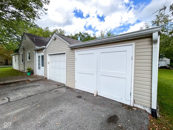 $2,100 | 5805 Norwaldo Avenue, Indianapolis, IN 46220