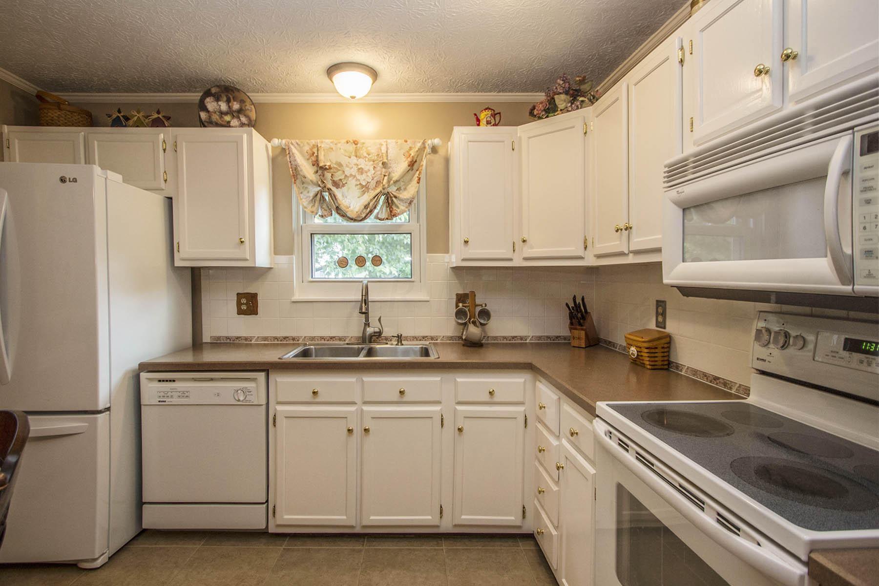 1640 Rushing Way Columbus, OH 43235 - Photo 8 of 27 Gallery Image 8