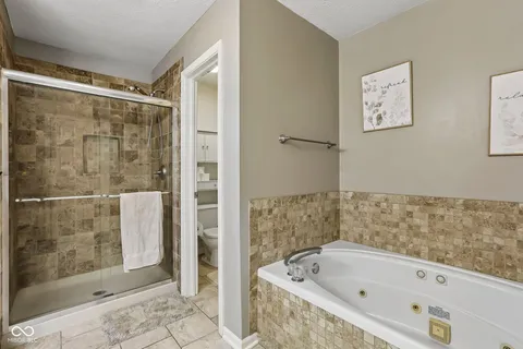 $379,900 | 12552 Geist Cove Drive, Indianapolis, IN 46236
