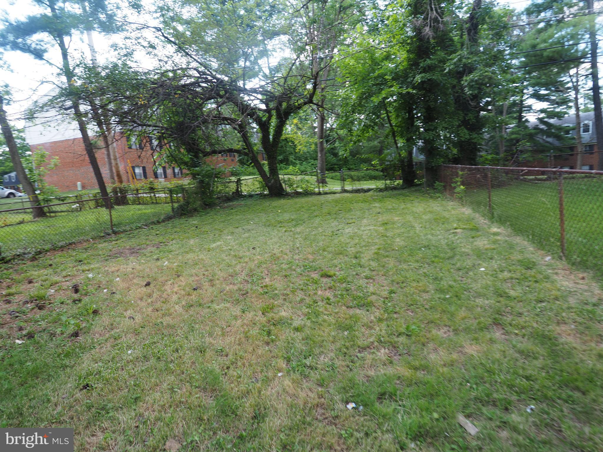 764 Charing Cross Road Baltimore, MD 21229 - Photo 2 of 9 Exterior (Rear)
