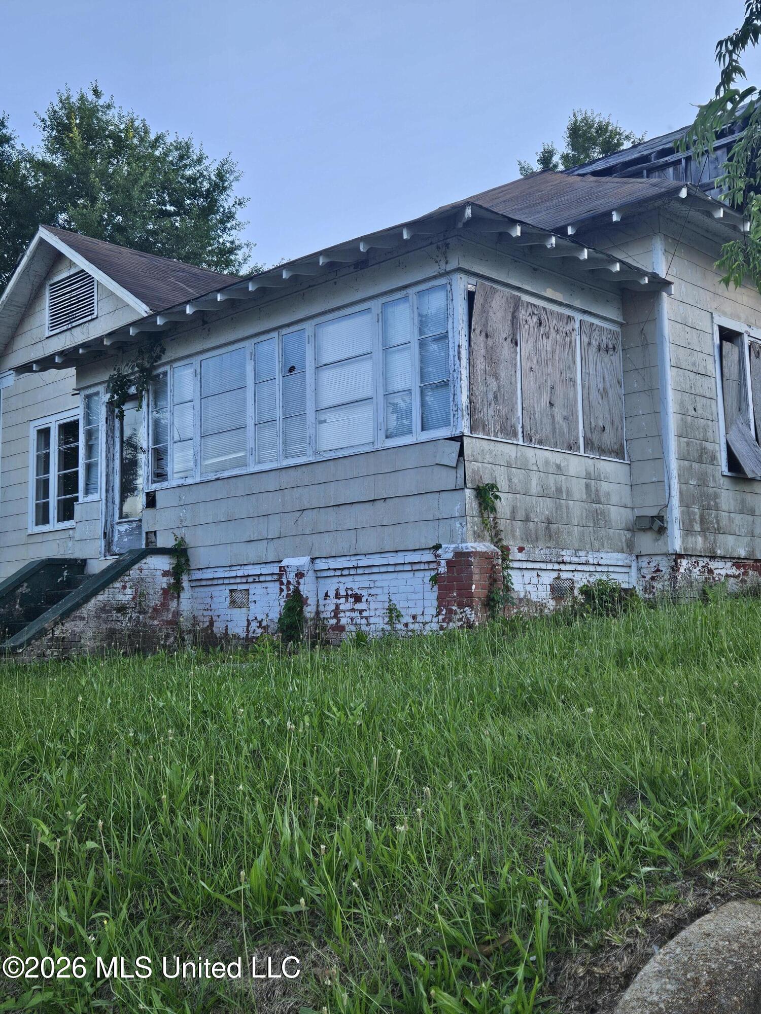 604 South Broadway Street McComb, MS 39648 - Photo 7 of 9 604 Right Corner