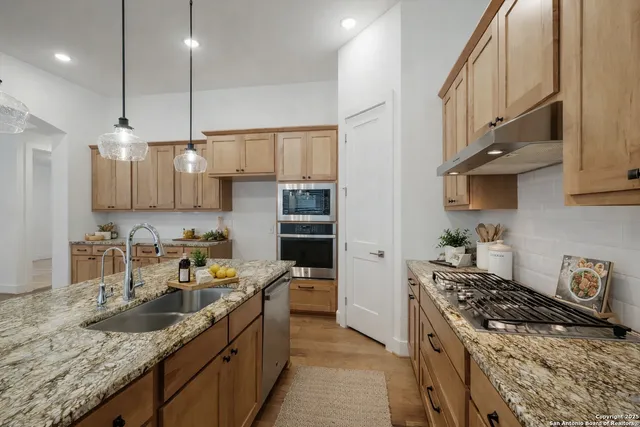 $499,999 | 1020 Easy Gruene, New Braunfels, TX 78130