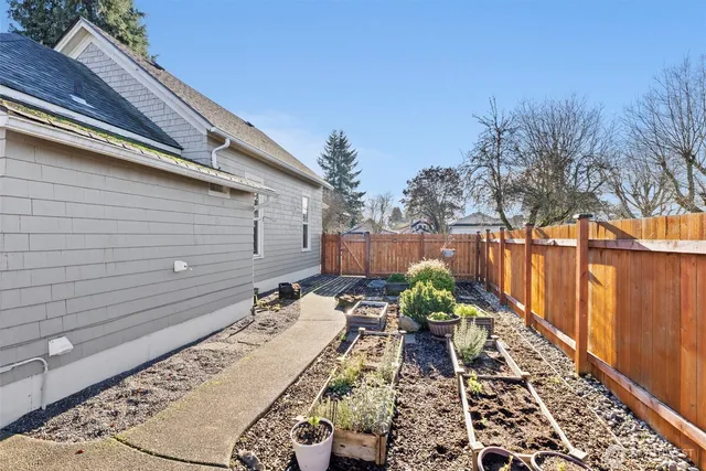 $289,000 | 709 West Plum Street, Centralia, WA 98531