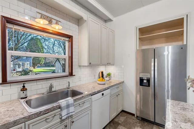 $289,000 | 709 West Plum Street, Centralia, WA 98531