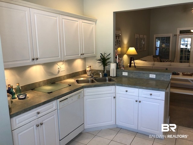 430 West Fort Morgan Road, Unit 203 Gulf Shores, AL 36542 - Photo 4 of 26 Kitchen