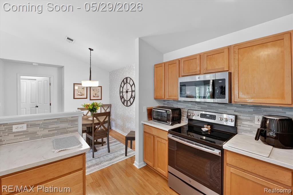 4191 Hampton Ridge Boulevard, Unit 41 Howell, MI 48843 - Photo 6 of 23