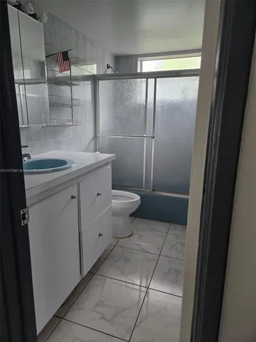 $150,000 | 160 Northeast 203rd Terrace, Unit 18, Miami Gardens, FL 33179