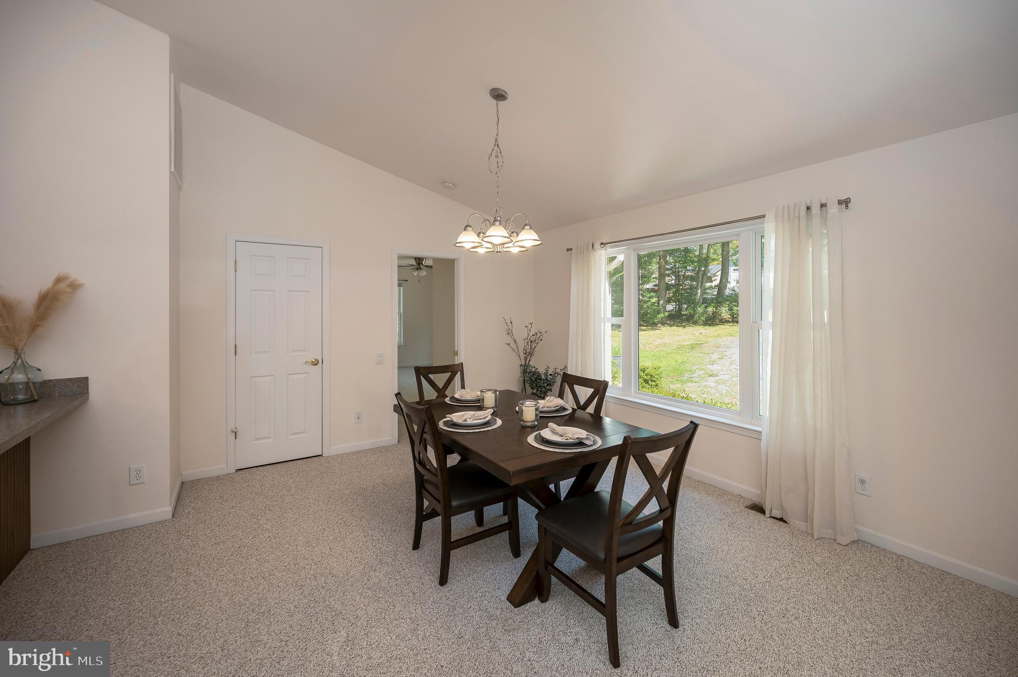322 Birchside Circle Locust Grove, VA 22508 - Photo 14 of 77 dining area