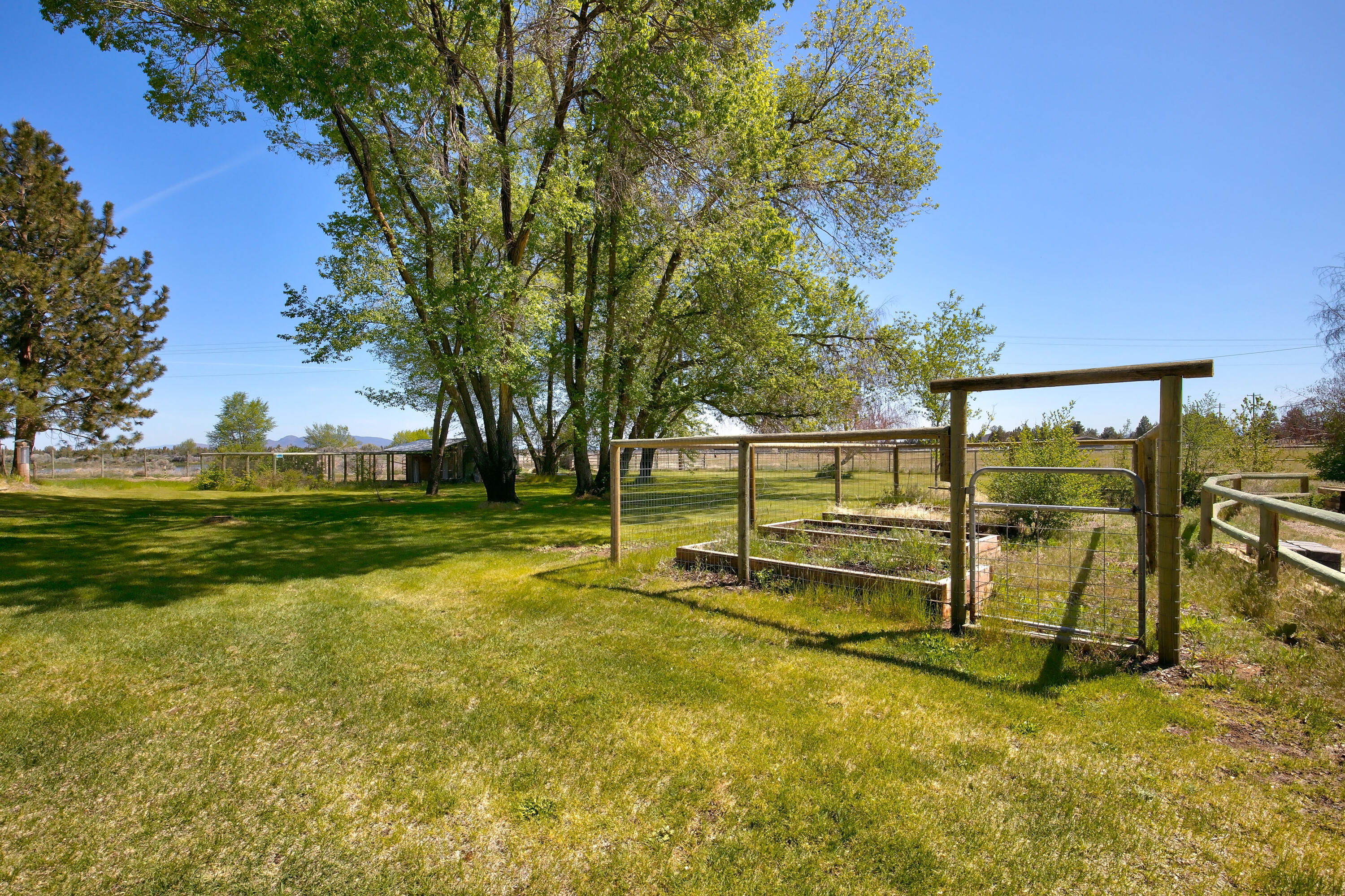61212 Obernolte Road Bend, OR 97701 - Photo 31 of 49 28 61212 Obernolte Rd_042