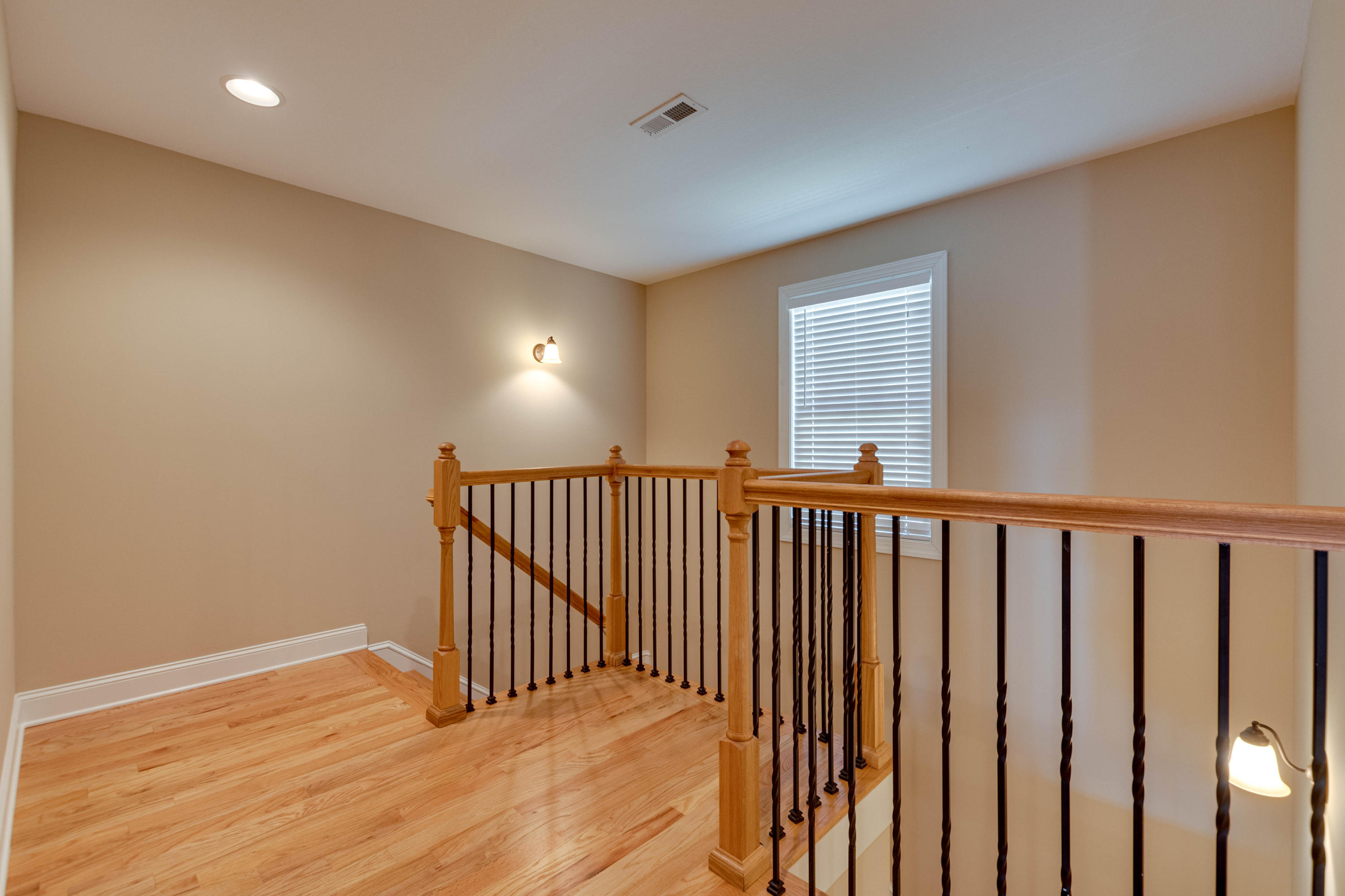 399 Thompson Street Chattanooga, TN 37405 - Photo 23 of 32 405 Thompson-18