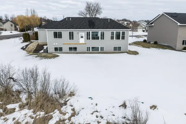 $550,000 | 100 Schwinghammer Drive, Albany, MN 56307