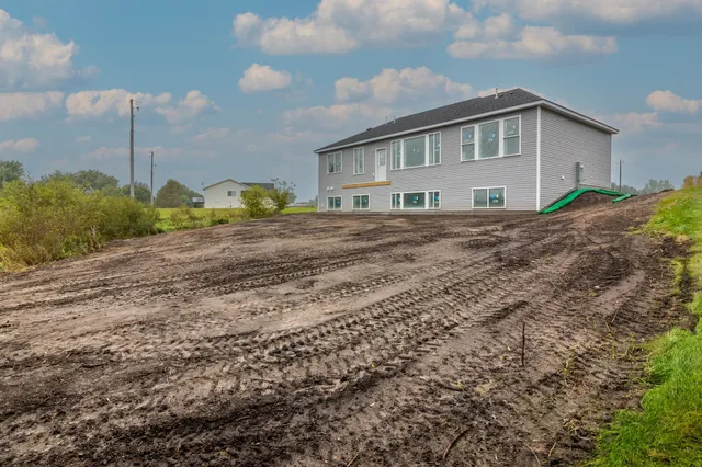 $550,000 | 100 Schwinghammer Drive, Albany, MN 56307