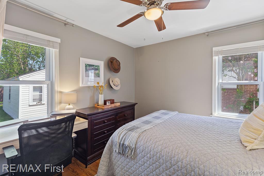 1070 Oxford Road Berkley, MI 48072 - Photo 16 of 30