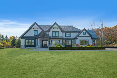 $3,385,000 | 1955 Windridge Drive, Lake Forest, IL 60045