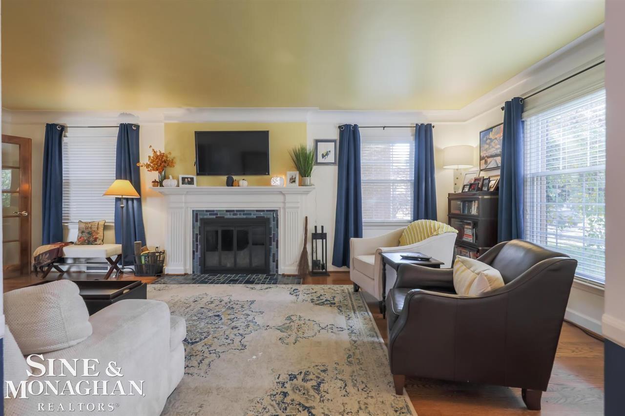 1326 Harvard Road Grosse Pointe Park, MI 48230 - Photo 20 of 47