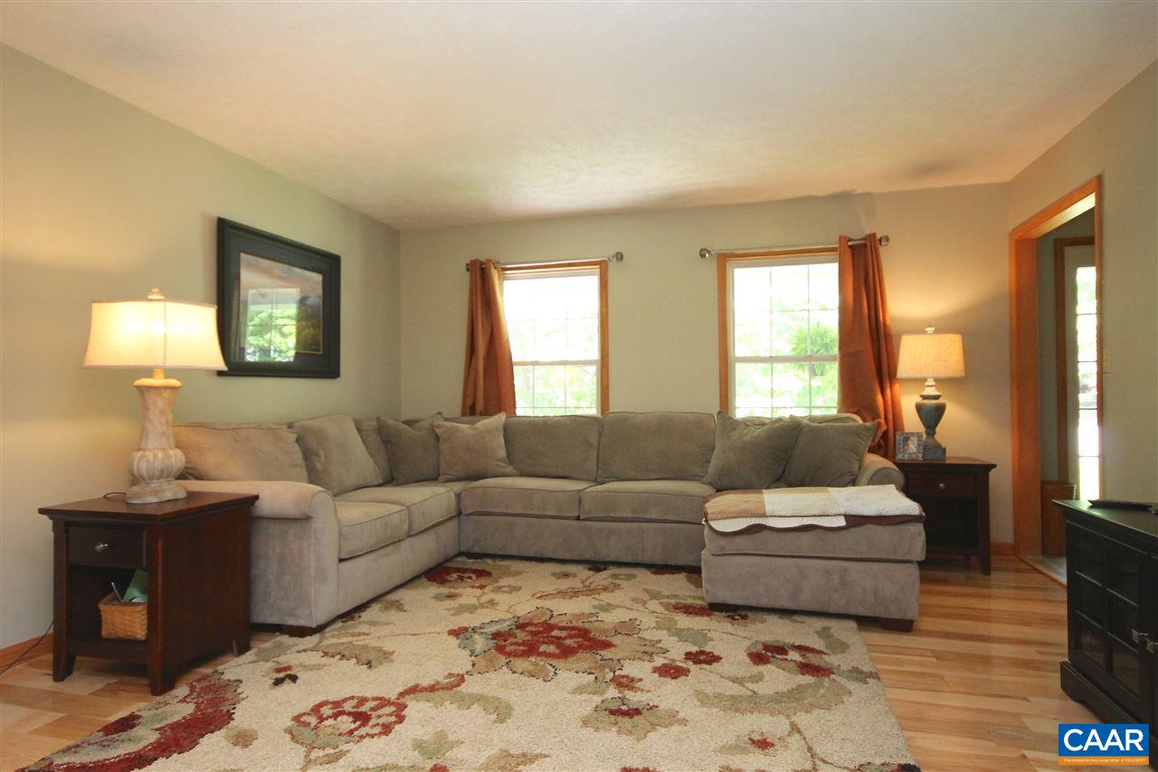 5 Bonita Road Palmyra, VA 22963 - Photo 4 of 27 Gallery Image 4