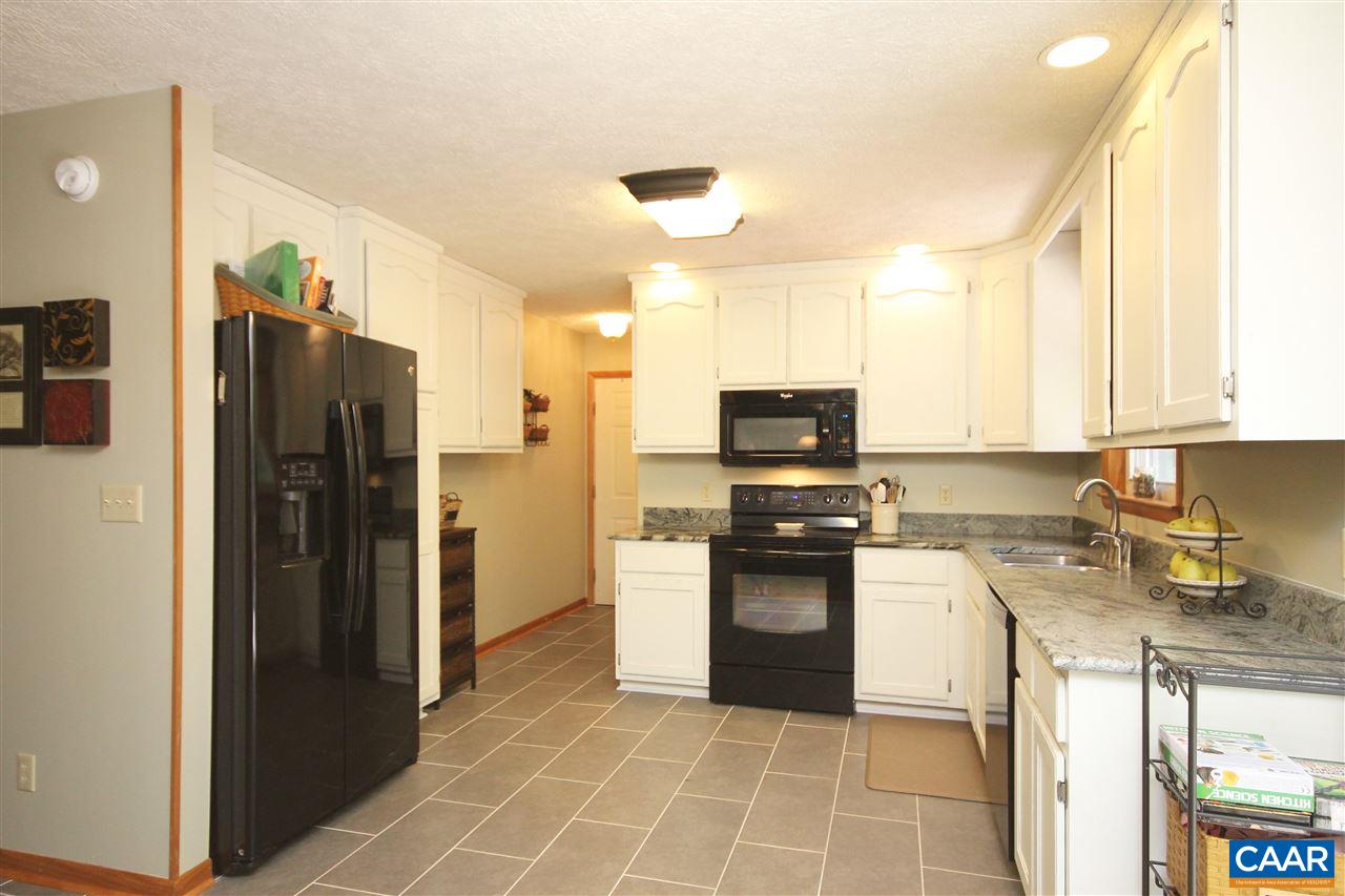 5 Bonita Road Palmyra, VA 22963 - Photo 8 of 27 Gallery Image 8