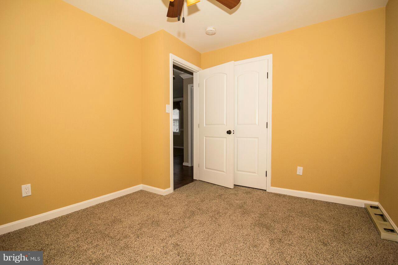 1733 Glen Curtis Road Baltimore, MD 21221 - Photo 11 of 24 Bedroom