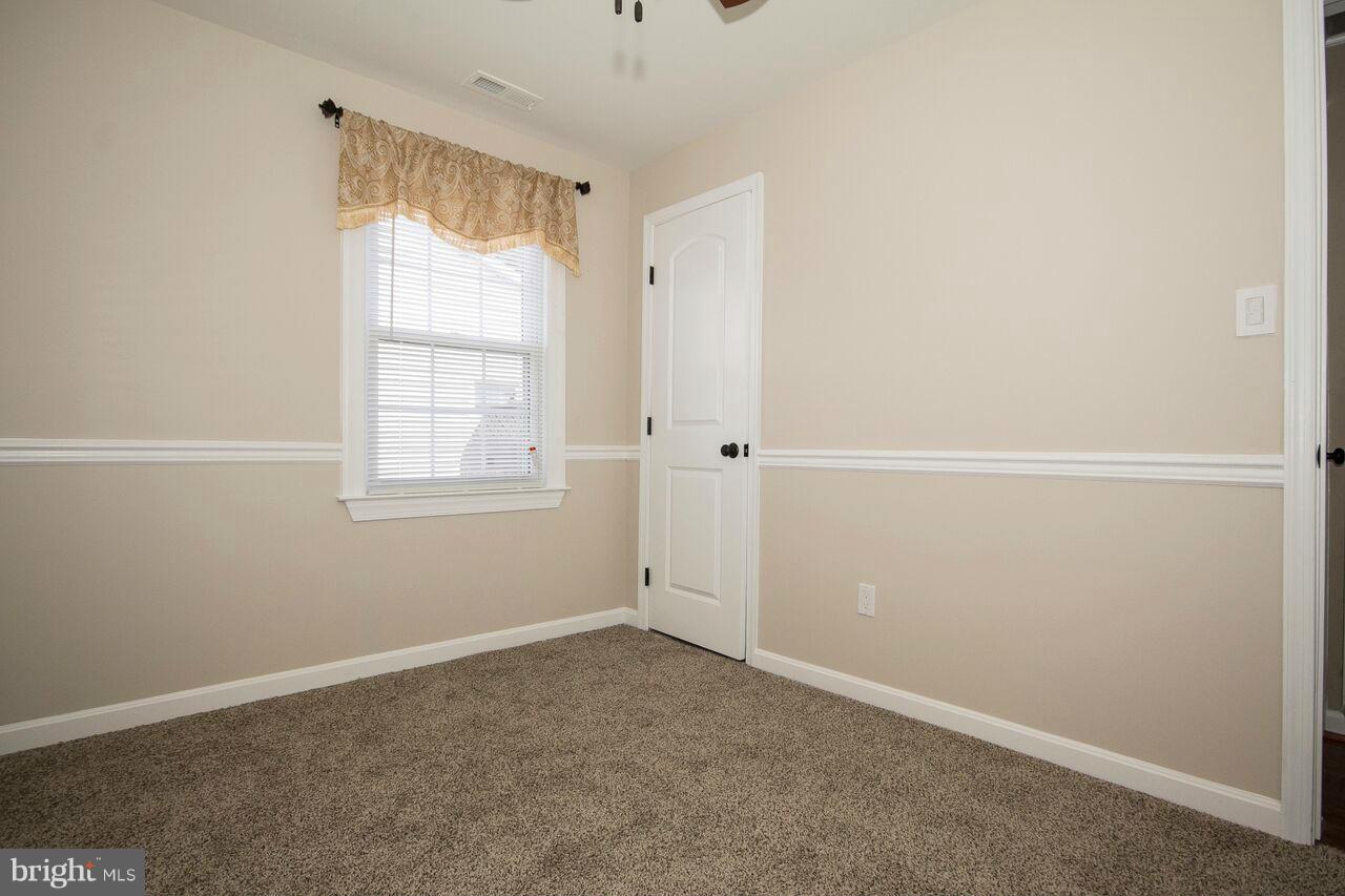 1733 Glen Curtis Road Baltimore, MD 21221 - Photo 13 of 24 Bedroom